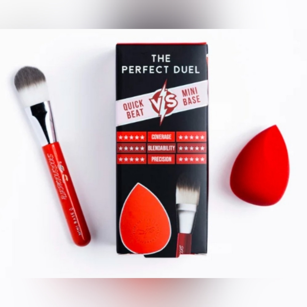 FLIRTACIOUS LOOKS COSMETICS The Perfect Duel Foundation Sponge Blender Brush Set